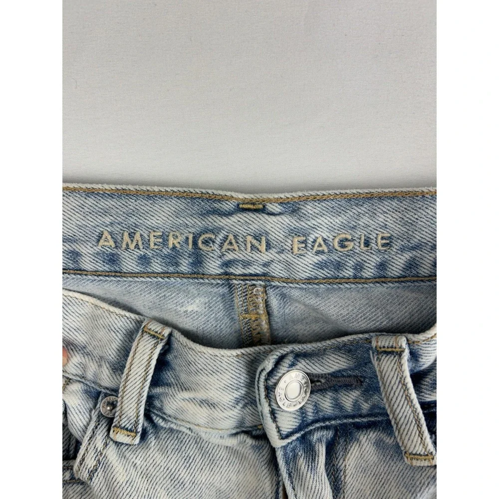AE Mom Short Light Wash Women's High Rise Distressed Jean Shorts Raw Hem 00